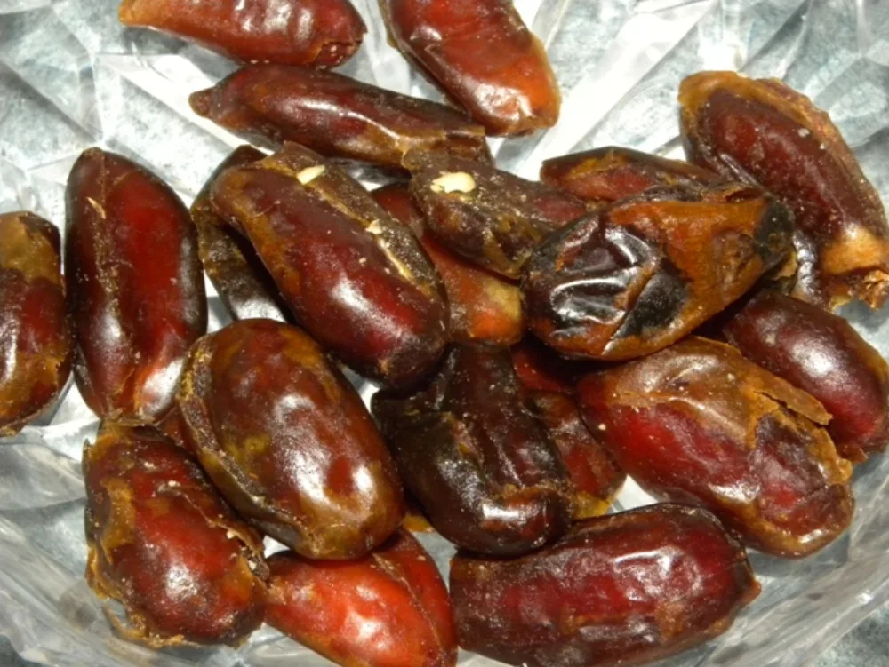 Cara Menyimpan Kurma agar Awet, Lembut, dan Tidak Berjamur